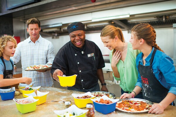 Celebrity Reflection - Lawn Club Grill 5, ©CEL.jpg